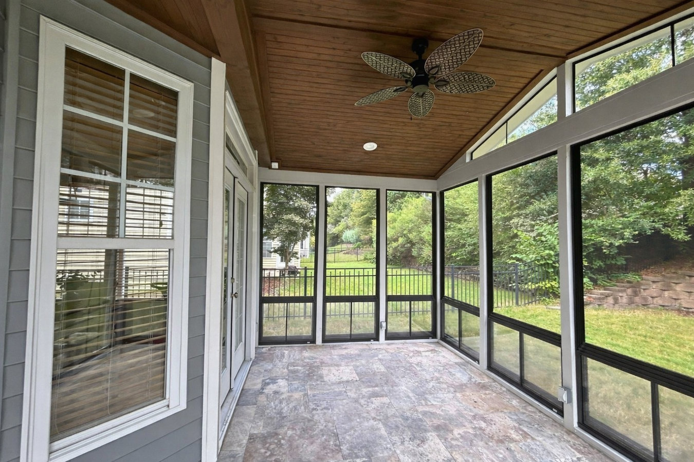 Enclosed patio rooms